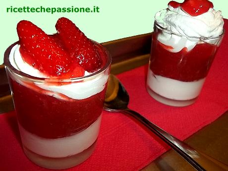 Bicchierini Panna e Fragole