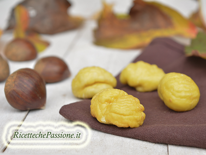 Come pelare marroni e castagne