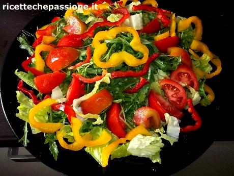 Insalata Colorata con Peperoni