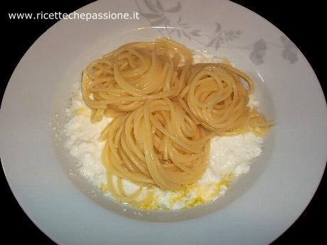 Spaghetti e Ricotta di Bufala